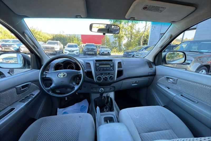 TOYOTA HILUX 3.0 171 LEGENDE 2CAB BVM5