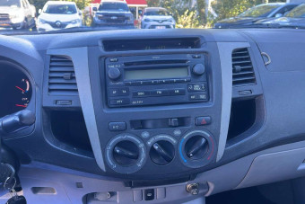 TOYOTA HILUX 3.0 171 LEGENDE 2CAB BVM5