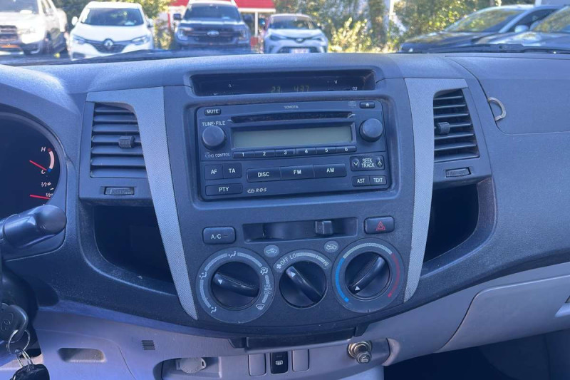 TOYOTA HILUX 3.0 171 LEGENDE 2CAB BVM5