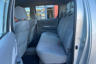 TOYOTA HILUX 3.0 171 LEGENDE 2CAB BVM5