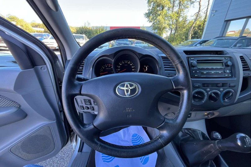 TOYOTA HILUX 3.0 171 LEGENDE 2CAB BVM5