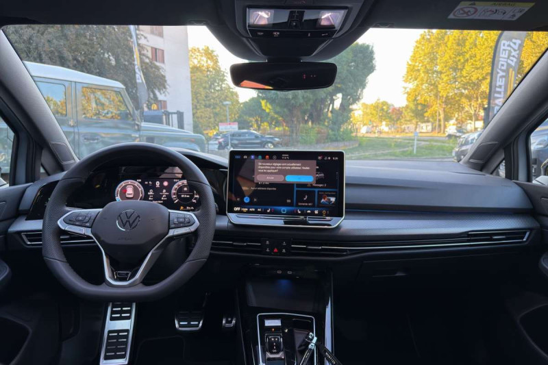 VOLKSWAGEN GOLF TDI 150 DSG R-LINE T.O 360