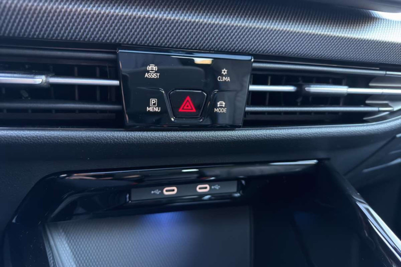 VOLKSWAGEN GOLF TDI 150 DSG R-LINE T.O 360