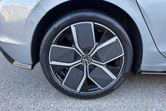 VOLKSWAGEN GOLF TDI 150 DSG R-LINE T.O 360