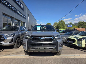 TOYOTA HILUX 2.8 204 BVA INVINCIBLE 4PL