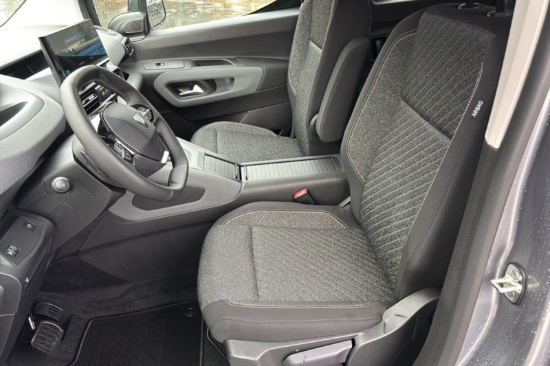 PEUGEOT RIFTER BLUEHDI 130 EAT8 ALLURE