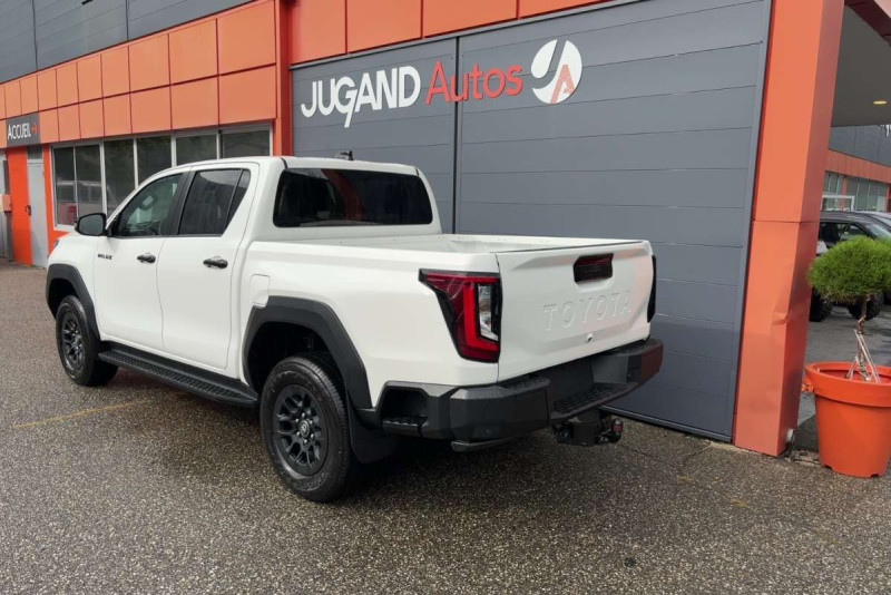 TOYOTA HILUX NEW 2.8 204 BVA CONFORT 4PL