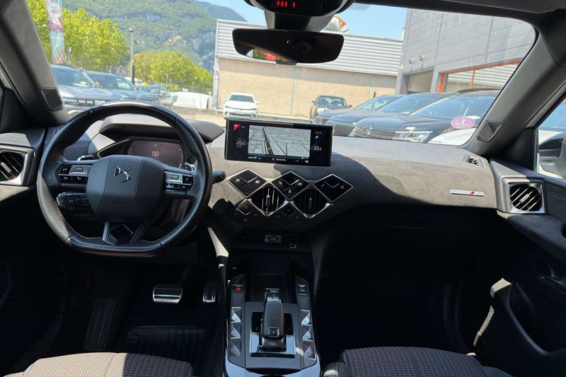 DS DS3 CROSSBACK 130 EAT8 PERFORMANCE LINE