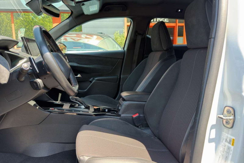 DS DS3 CROSSBACK 130 EAT8 PERFORMANCE LINE