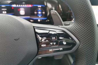 VOLKSWAGEN GOLF R 320 AKRAPOVIC CUIR T.O DCC PPF