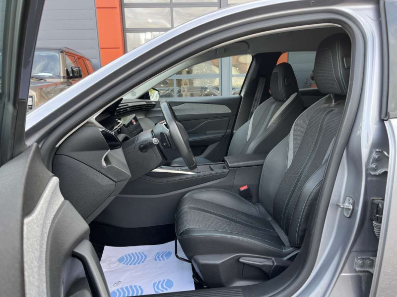 PEUGEOT 308 1.5 HDI 130 EAT8 ALLURE PACK