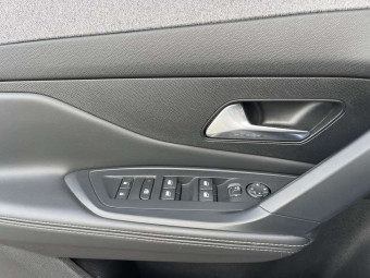 PEUGEOT 308 1.5 HDI 130 EAT8 ALLURE PACK