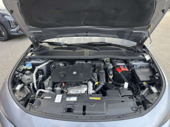 PEUGEOT 308 1.5 HDI 130 EAT8 ALLURE PACK