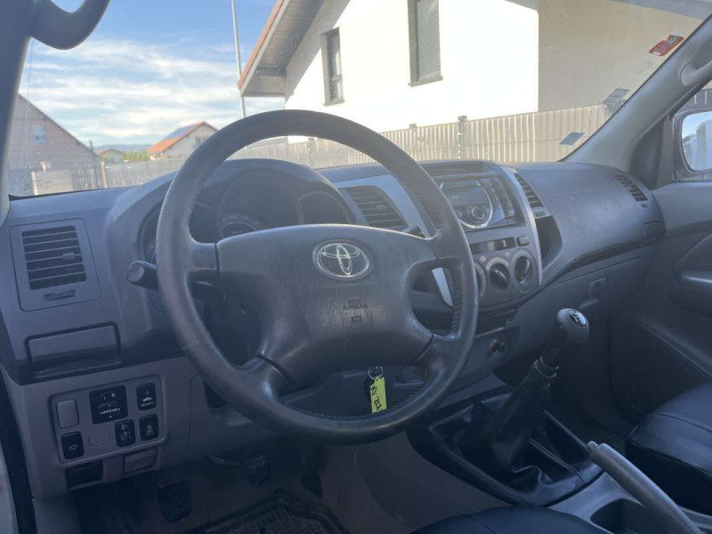 TOYOTA HILUX 2.5 144 VIGO X-TRA CAB