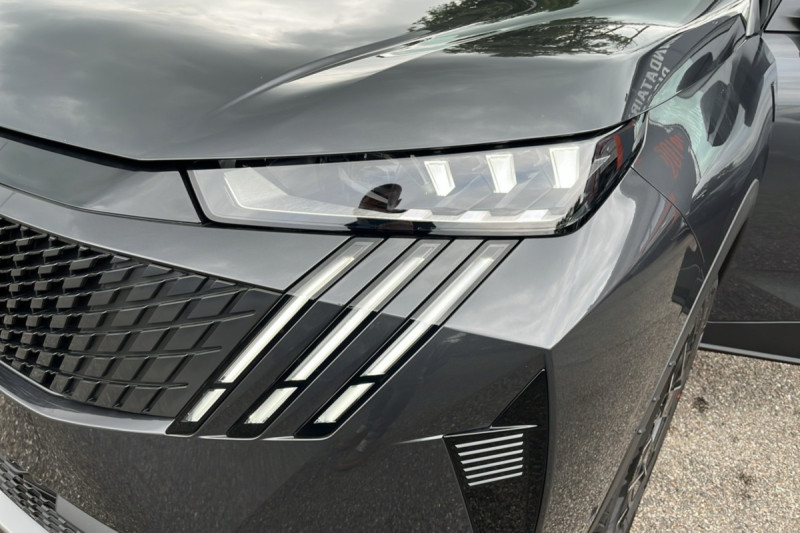PEUGEOT 5008 HYBRID 145 E-DCS6 GT 360 7PL