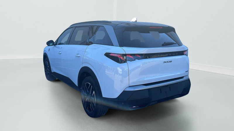 PEUGEOT 5008 HYBRID 145 E-DCS6 GT