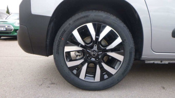 CITROEN BERLINGO BERLINGO TAILLE M HDI 130 EAT8 MAX