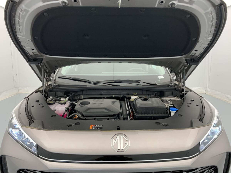 MG EHS 1.5 HYBRID+ 224 CH LUXURY