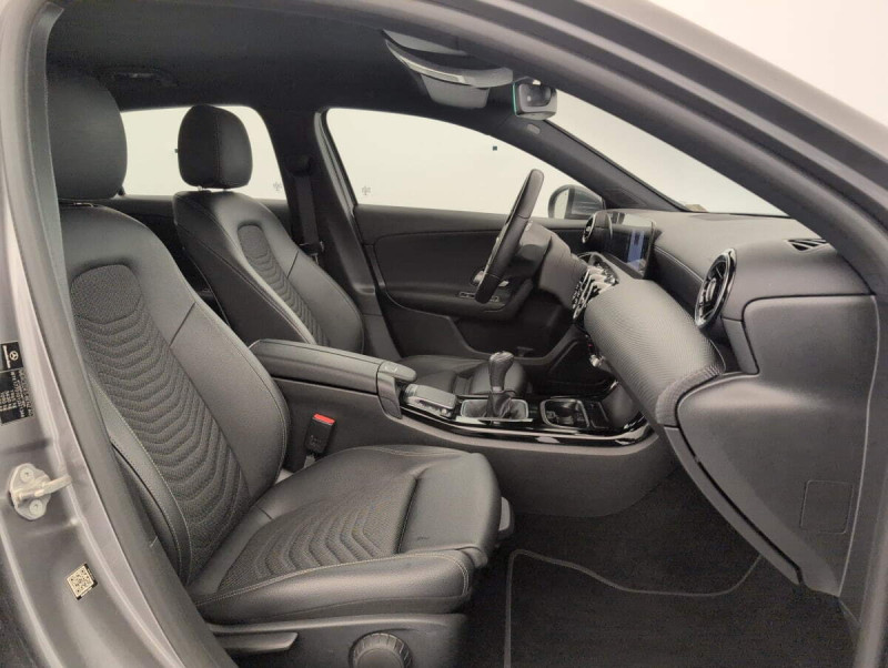 MERCEDES-BENZ CLASSE A 180 D BM6 BUSINESS LINE