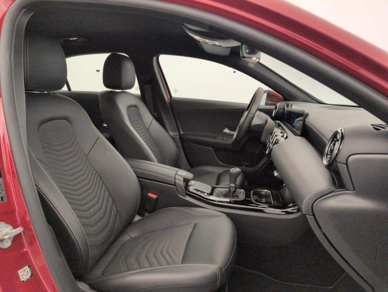 MERCEDES-BENZ CLASSE A 180 D BM6 BUSINESS LINE