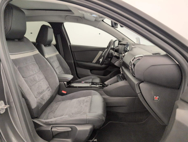 CITROEN C4 PURETECH 130 EAT8 SHINE PACK