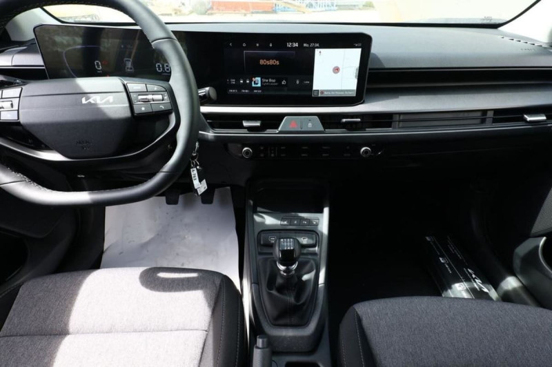 KIA STONIC 100 MY26
