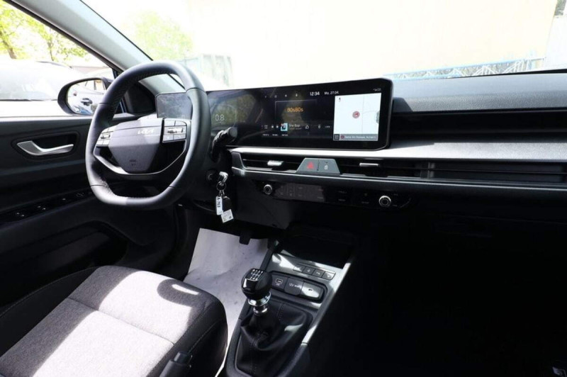 KIA STONIC 100 MY26