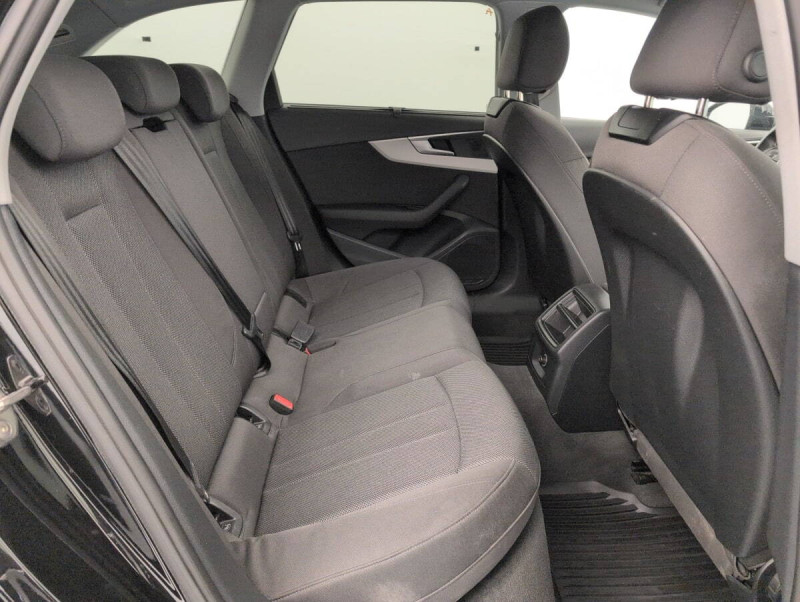 AUDI A4 AVANT 35 TFSI 150 S TRONIC 7 DESIGN