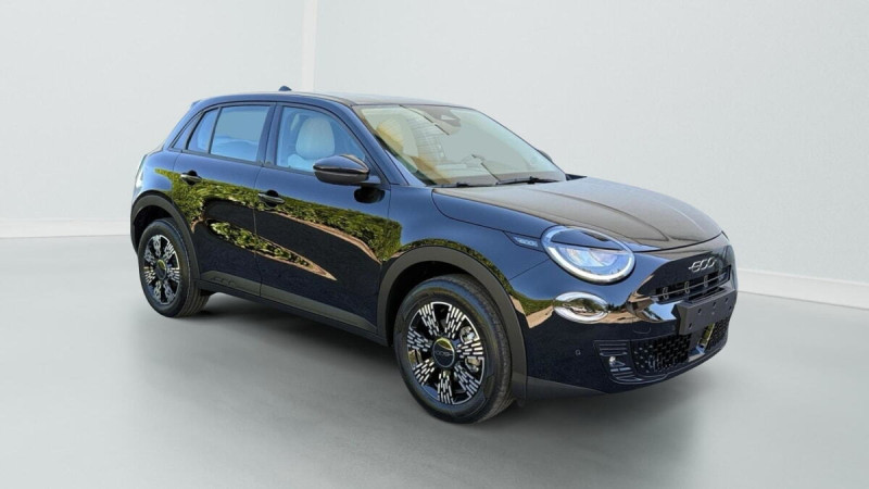 FIAT 600 1.2 HYBRID 145 ICONE E-DCT6 MY26