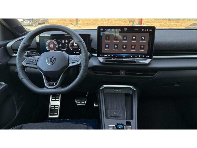 VOLKSWAGEN T-ROC 1.5 ETSI 150 DSG R-LINE