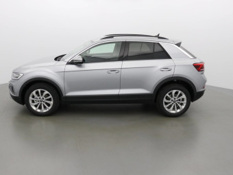 VOLKSWAGEN T-ROC LIFE 150 TSI DSG-7