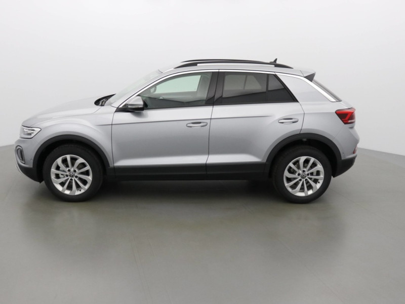 VOLKSWAGEN T-ROC LIFE 150 TSI DSG-7