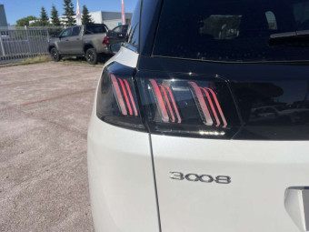 PEUGEOT 3008 1.6 180 EAT8 EAT8 GT PACK