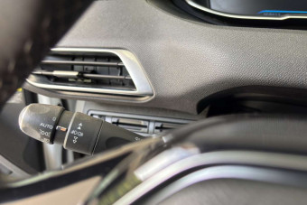 PEUGEOT 5008 1.6 HDI 120 ALLURE 7PL GRIP