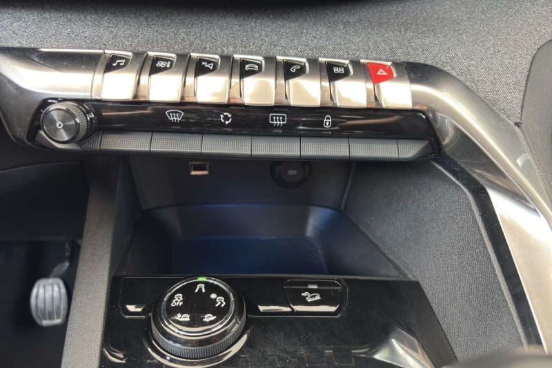 PEUGEOT 5008 1.6 HDI 120 ALLURE 7PL GRIP