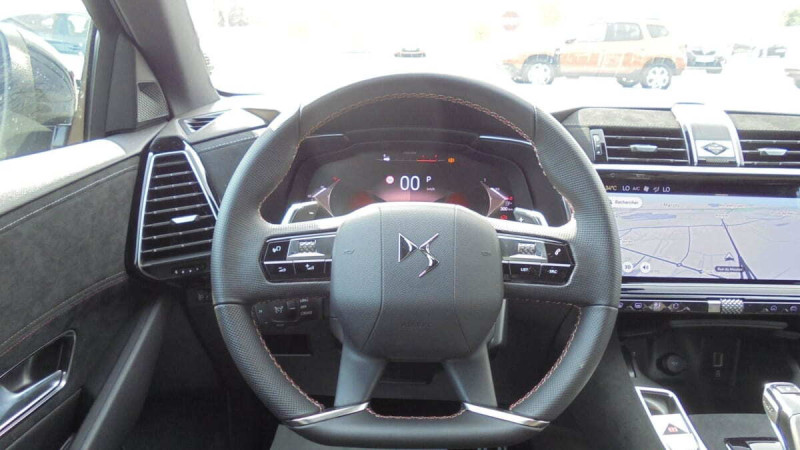 DS DS7 BLUEHDI 130 EAT8 PERFORMANCE LINE