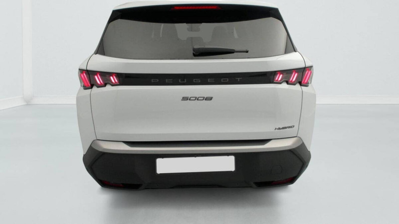 PEUGEOT 5008 HYBRID 145 E-DCS6 ALLURE