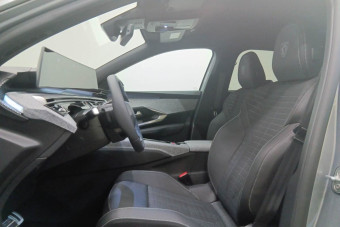 PEUGEOT 3008 HYBRID 145 E-DCS6 GT