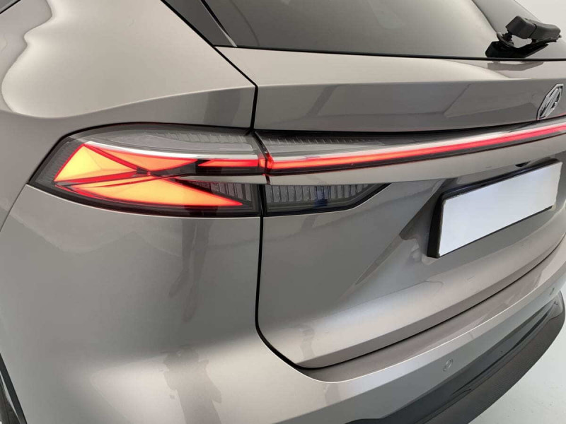MG EHS 1.5 HYBRID+ 224 CH LUXURY
