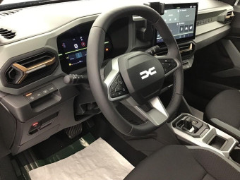 DACIA DUSTER EXTREME + 1.8 HYBRID 155