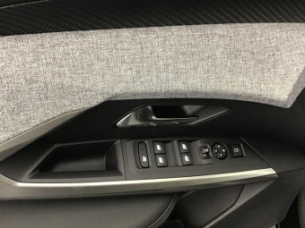 PEUGEOT 3008 HYBRID 145 E-DCS6 ALLURE