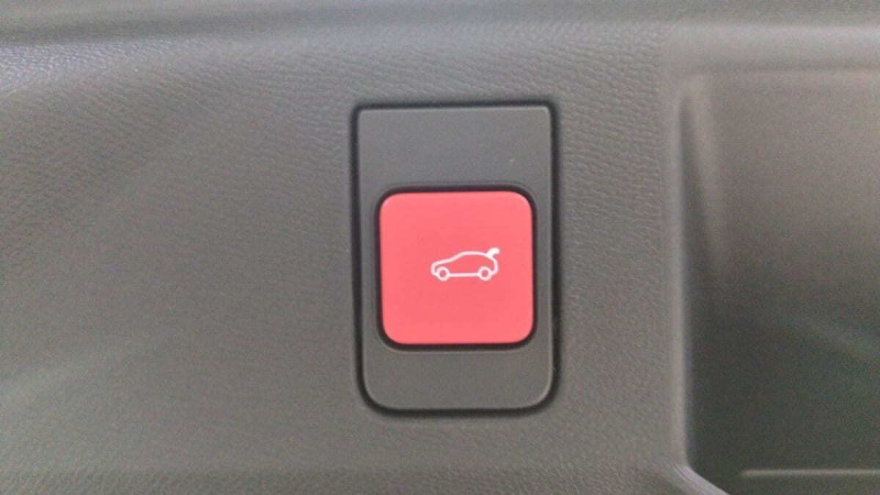 PEUGEOT 5008 HYBRID 145CH E-DCS6 GT