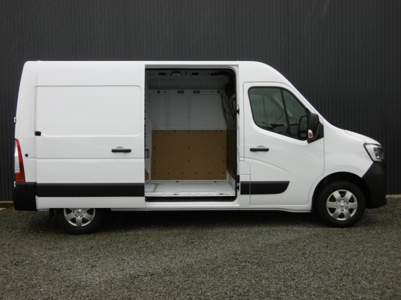 RENAULT MASTER L2H2 GRAND CONFORT 135 BLUE DCI