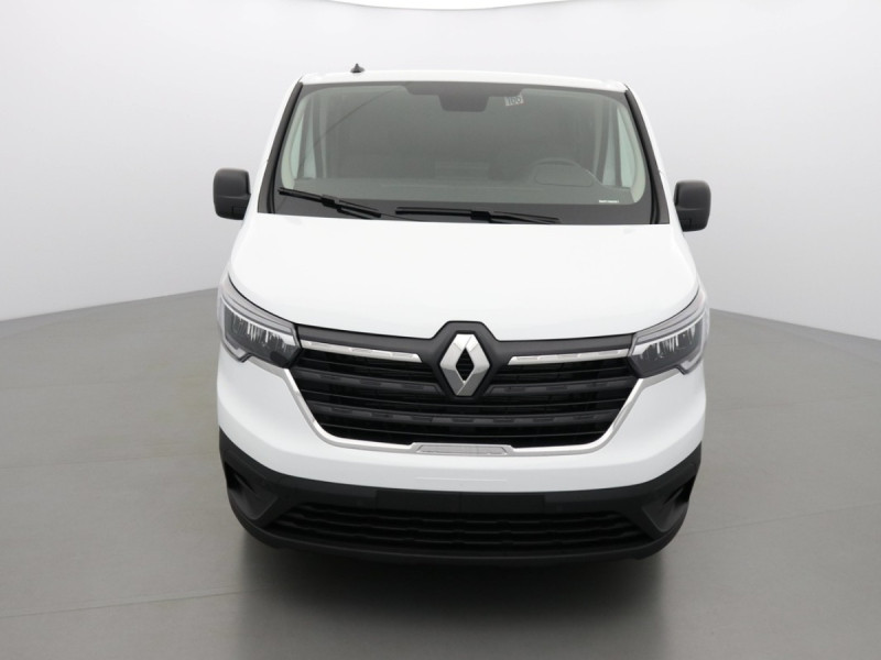 RENAULT TRAFIC 3 FOURGON L2H1 CONFORT 130 BLUE DCI