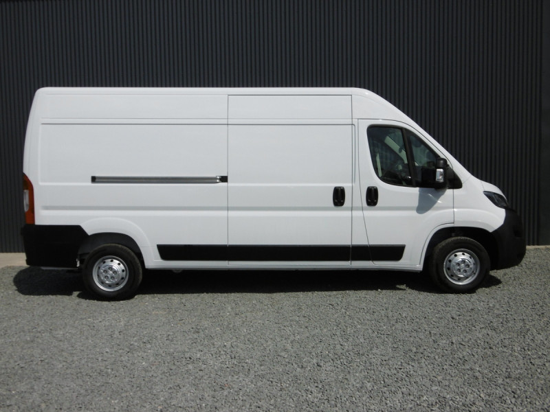 PEUGEOT BOXER FOURGON BASE 140 HDI