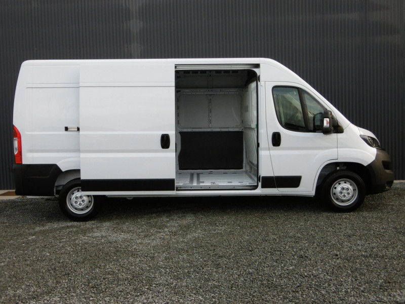 PEUGEOT BOXER FOURGON BASE 140 HDI