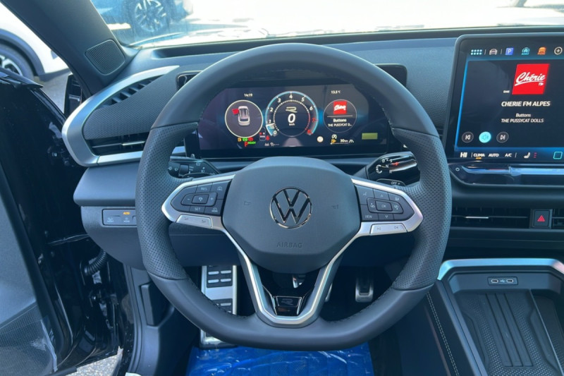 VOLKSWAGEN T-ROC ETSI 150 DSG7 R-LINE
