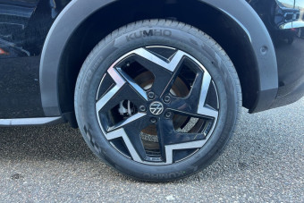 VOLKSWAGEN T-ROC ETSI 150 DSG7 R-LINE