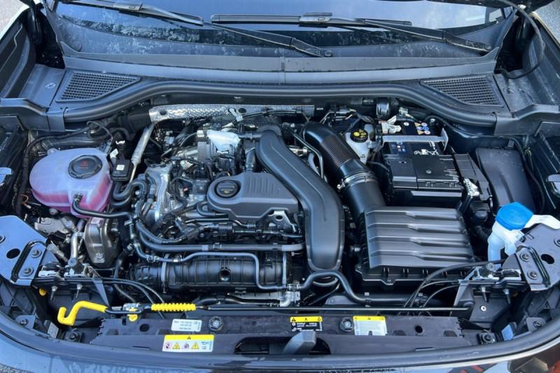 VOLKSWAGEN T-ROC ETSI 150 DSG7 R-LINE