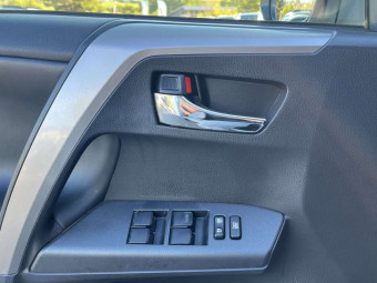 TOYOTA RAV4 2.5 HYBRID 197 TENDANCE